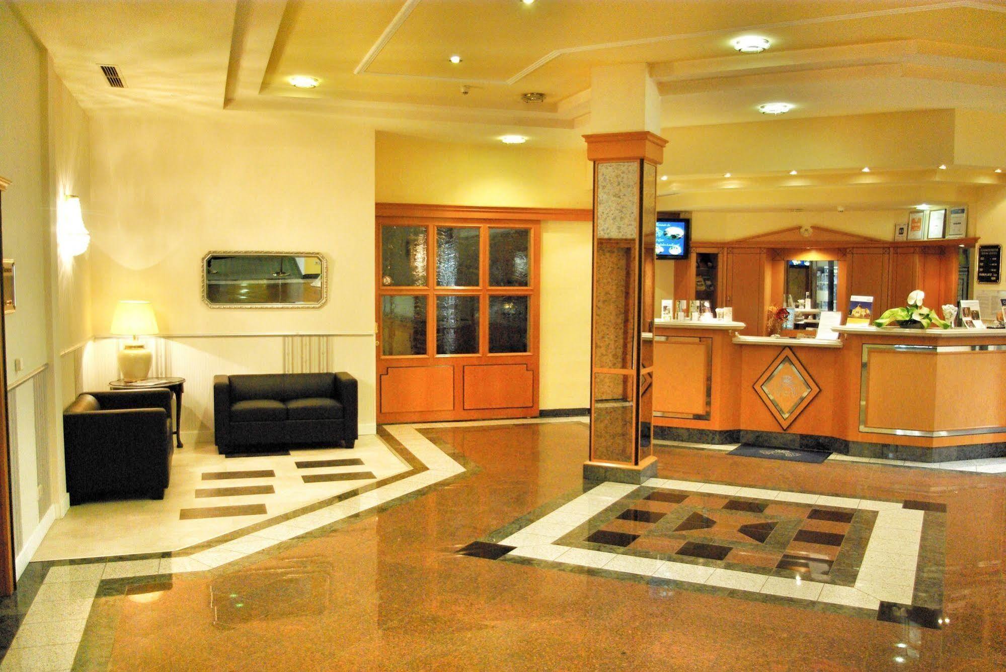 B&B Hotel Gera Exterior photo